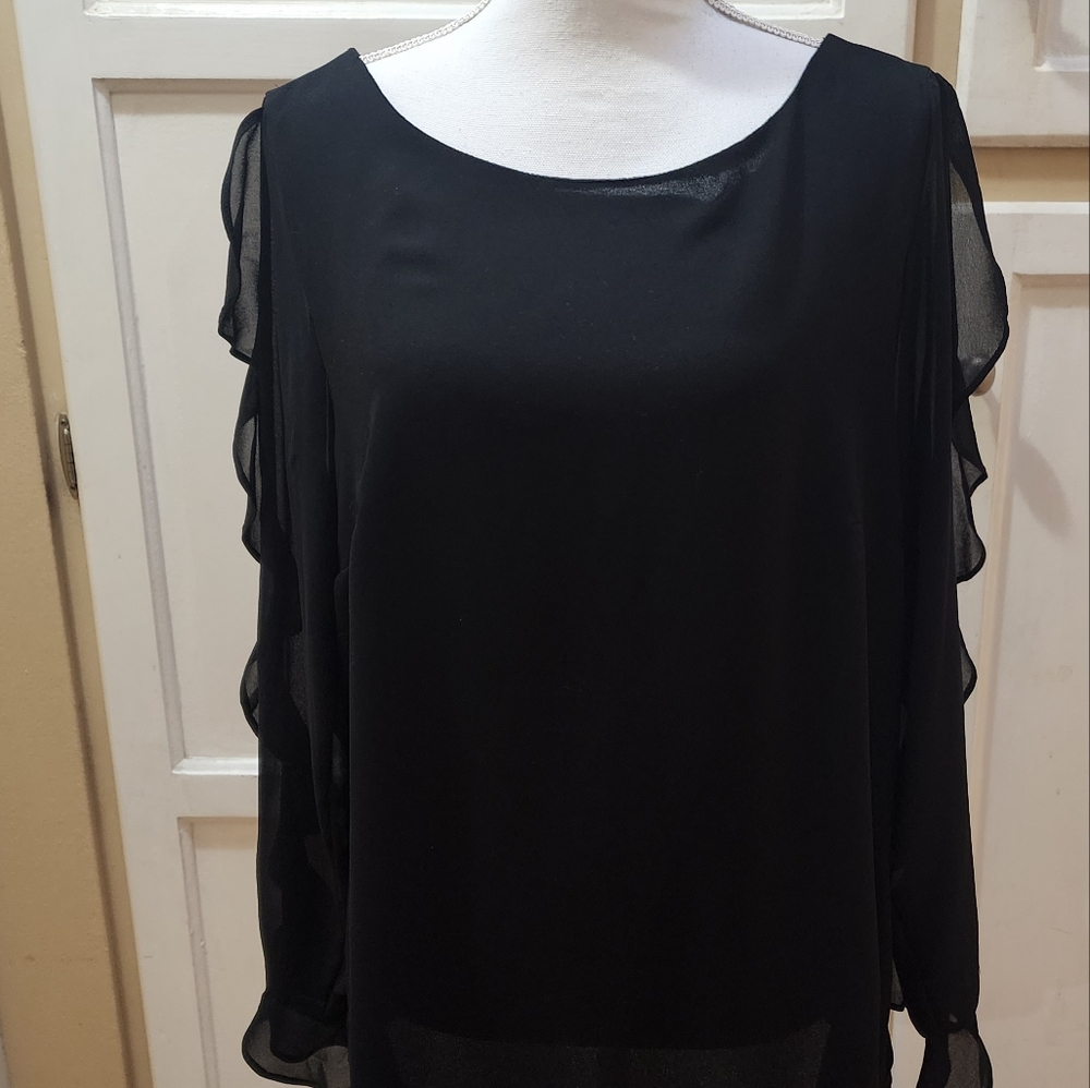 ROZ & ALI Women's Ruffled Long-sleeved Tunic - Picture 2 of 11